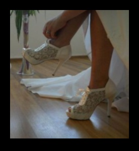 المغنية الراقصة: أحذية الزفاف للحركات الرشيقة