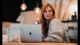 رحلات ملحمية: قصص النجاح في تطوير الأعمال