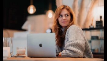 رحلات ملحمية: قصص النجاح في تطوير الأعمال