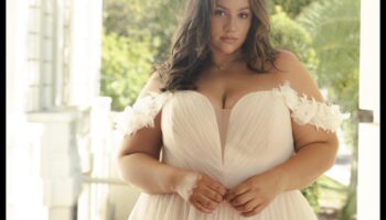 احتفل بكل منحنى: سحر تصميم أزياء الزفاف ذو الحجم الزائد